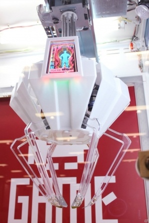 さまざまな価格設定で景品取りに挑戦！電子マネー専用クレーンゲーム「マッスル6」ロケテストが開始の画像5