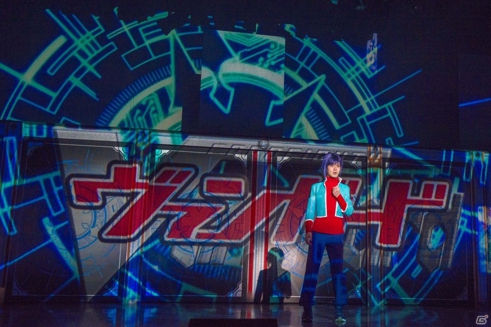 舞台「『カードファイト!! ヴァンガード』～バーチャル・ステージ～」ゲネプロの模様＆演出家・キャストコメントが到着の画像1