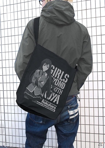 「少女たちは荒野を目指す」これを着ればマーケティング研究会の一員！“しょこめざ”のTシャツ＆ショルダートートが3月中旬より発売の画像3