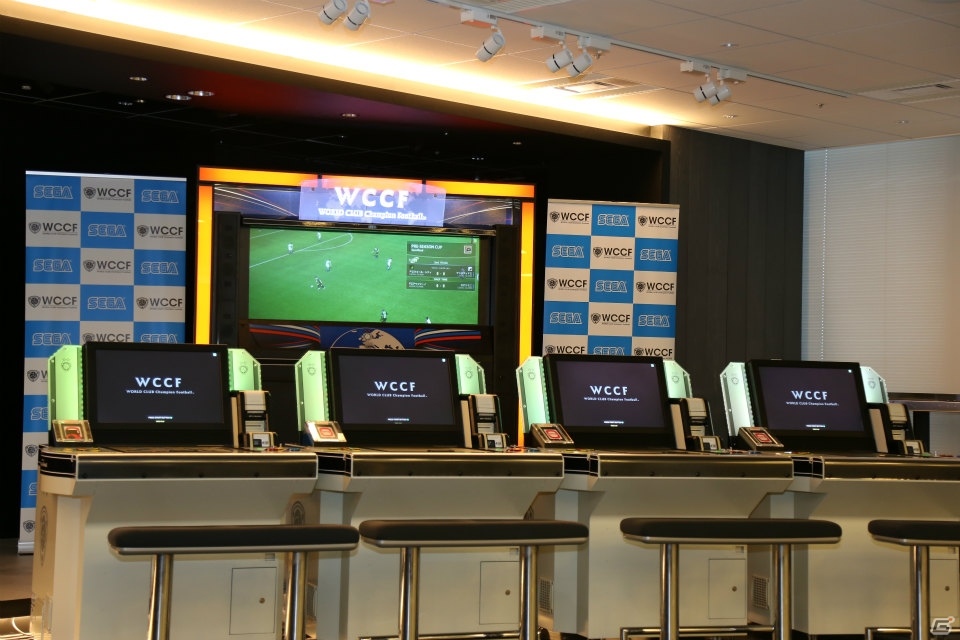 1月28日より稼働開始となる「WORLD CLUB Champion Football 2015-2016」PRイベントに中村静香さんらセクシー秘書軍団が登場！の画像2