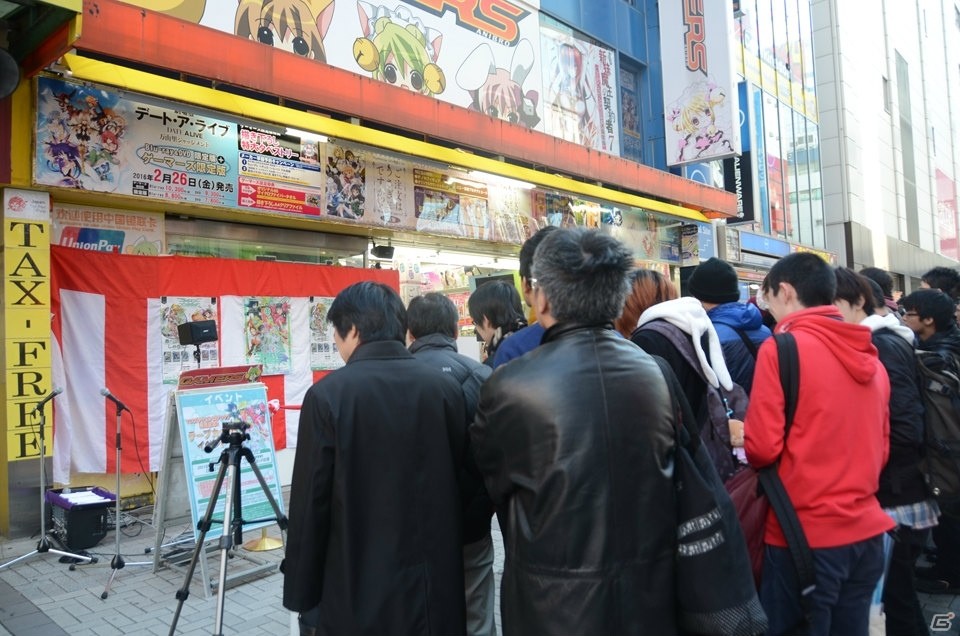 TCG「ラクエンロジック」スタートデッキ＆ブースタパック第1弾が本日発売！尾崎由香さん、松井恵理子さんも参加したテープカットイベントの模様をお届けの画像10