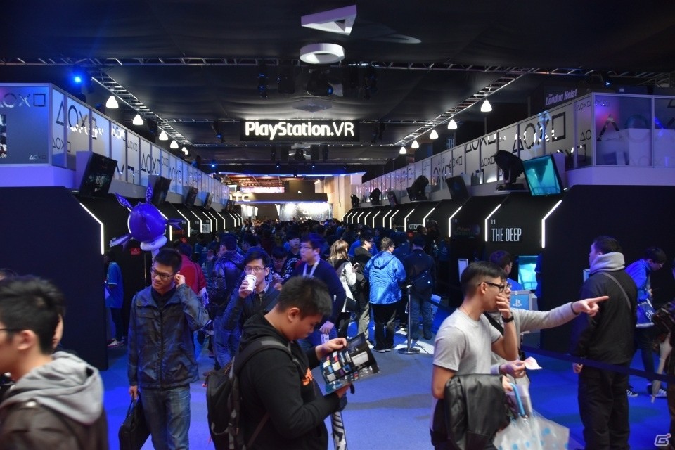【台北国際ゲームショウ 2016】PlayStationブースでは40台のPS VRを出展！ステージではSCE織田氏が華麗に登場の画像22