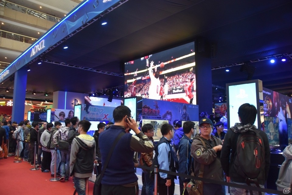 【台北国際ゲームショウ 2016】PlayStationブースでは40台のPS VRを出展！ステージではSCE織田氏が華麗に登場の画像33