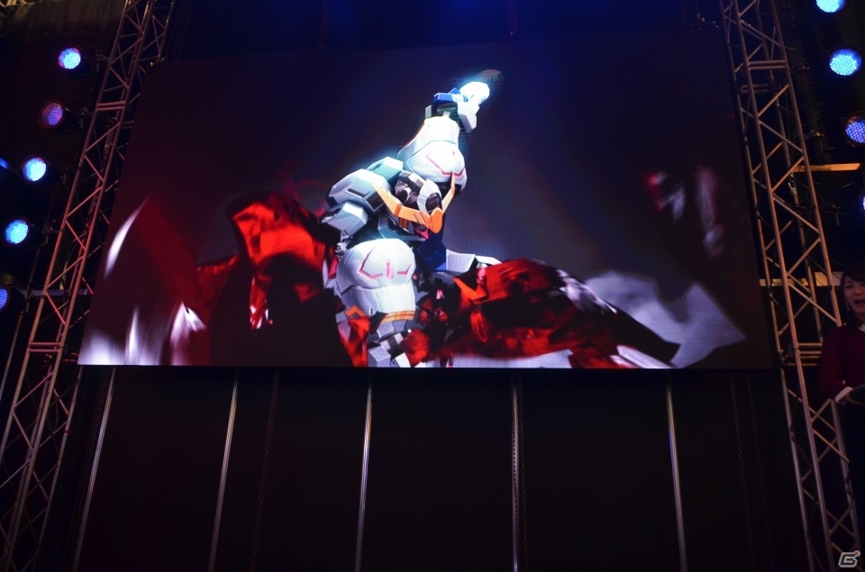 【JAEPO 2016】「機動戦士ガンダム エクストリームバーサス マキシブースト ON」「機動戦士ガンダム U.C.カードビルダー」の稼動日が発表！の画像4