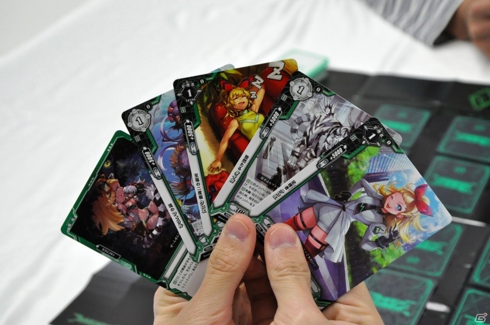 TCG「ラクエンロジック」編集部の新米ロジカリストがデッキを作ってバトル！対照的なデッキで勝利を掴んだのは？の画像4