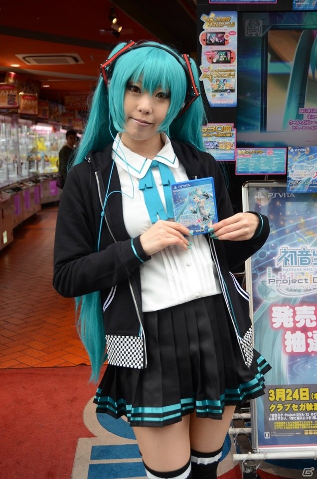 PS Vita「初音ミク -Project DIVA- X」発売記念抽選会が開催―林プロデューサー、大坪ディレクターへのショートインタビューも掲載の画像4