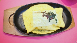 「千年戦争アイギス」のコラボレーションカフェがスイーツパラダイス新宿東口店にオープン！会場の模様とメニューを紹介の画像20