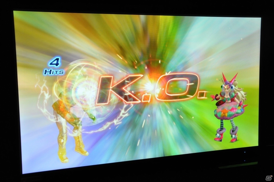 お馴染みのロゴを御旗に“ゲームのSNK”へ―PS4「KOF XIV」発表会をレポート！試遊インプレッションも掲載の画像44