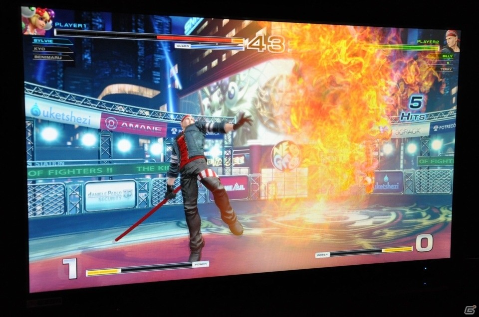 お馴染みのロゴを御旗に“ゲームのSNK”へ―PS4「KOF XIV」発表会をレポート！試遊インプレッションも掲載の画像46