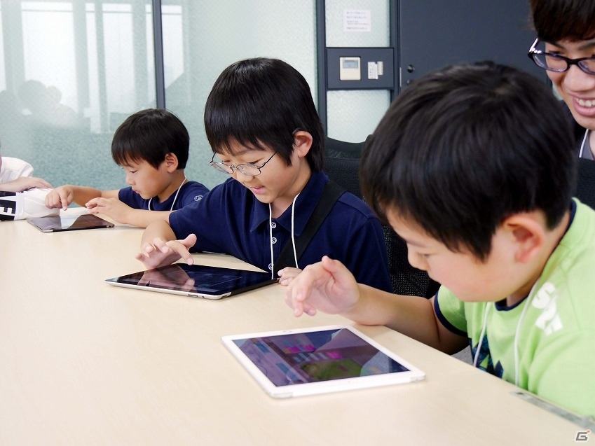 「マインクラフト」親子でプログラミング体験できるワークショップが6月12日より開催の画像1
