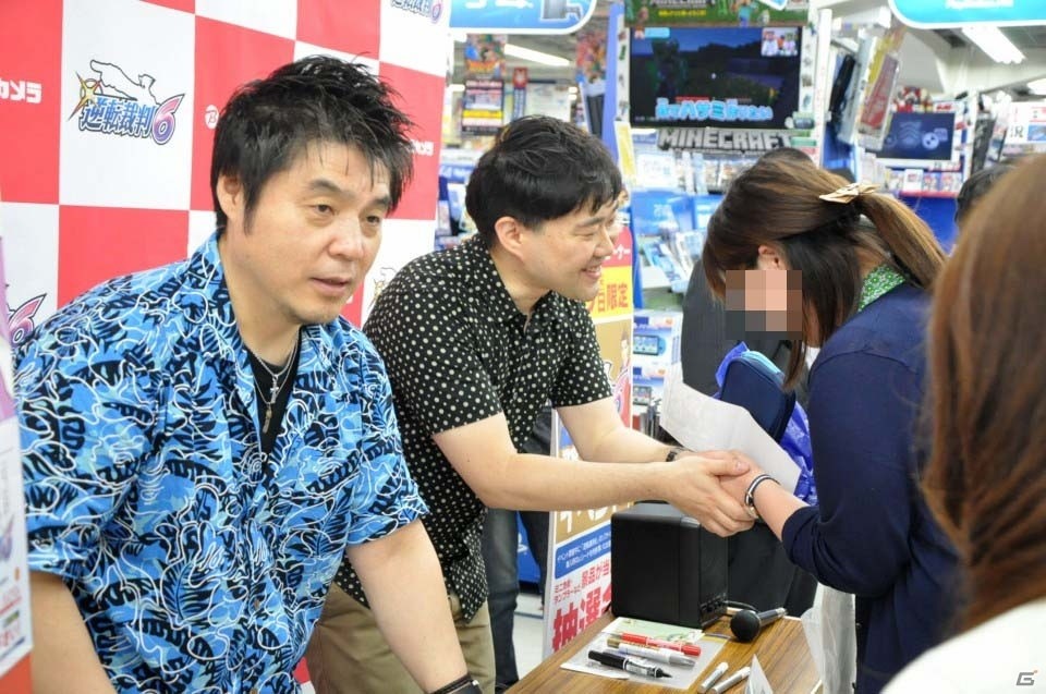 3DS「逆転裁判6」が本日発売！江城P・山﨑Dのサイン＆握手会イベントをレポートの画像8