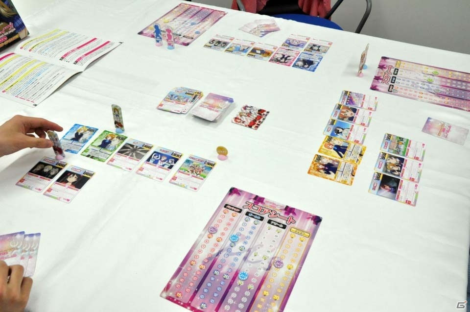 見た目とは裏腹にやりごたえ抜群のボードゲーム「ラブライブ！ボード