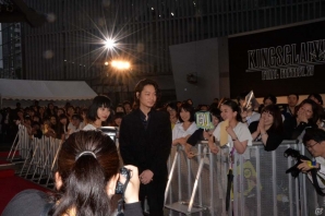 「ファイナルファンタジーに触れたことがない人に、その魅力を伝えたい」―綾野剛さん、忽那汐里さんが登場した「『KINGSGLAIVE FINAL FANTASY XV』WORLD PREMIERE」をレポートの画像2