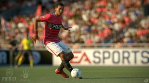 「FIFA 17」日本版パッケージに槙野選手が登場!初回特典のスリーブとして付属、サイン入りユニフォームのプレゼントキャンペーンもの画像2