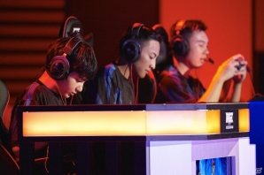 e-sports大会「RAGE Vol .2 GRAND FINALS ーVaingloryー」初代王者“teamGL”が激しい戦いを制して大会連覇を達成！の画像11