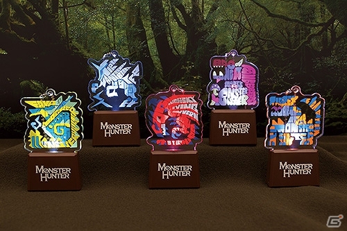 発光するキーチェーン「モンスターハンター タイポグラフィフラッシュキーチェーン」が9月20日に発売の画像1
