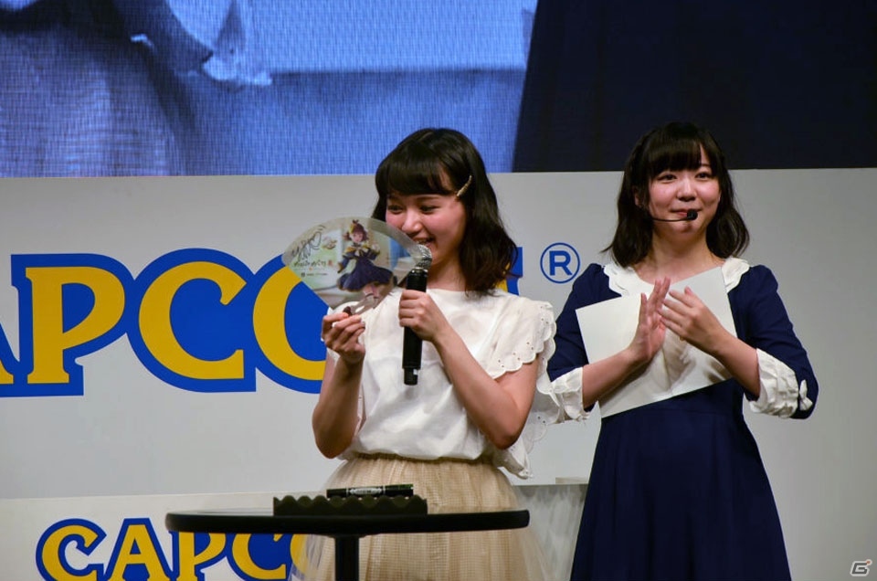 【TGS 2016】伊藤彩沙さん、尾崎由香さんがツクモにメロメロ！「めがみめぐり」デビューステージをレポートの画像26