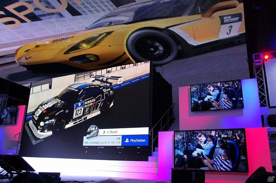 【TGS 2016】千代勝正選手ら現役プロドライバーが対決！「グランツーリスモSPORT」ステージをレポートの画像10