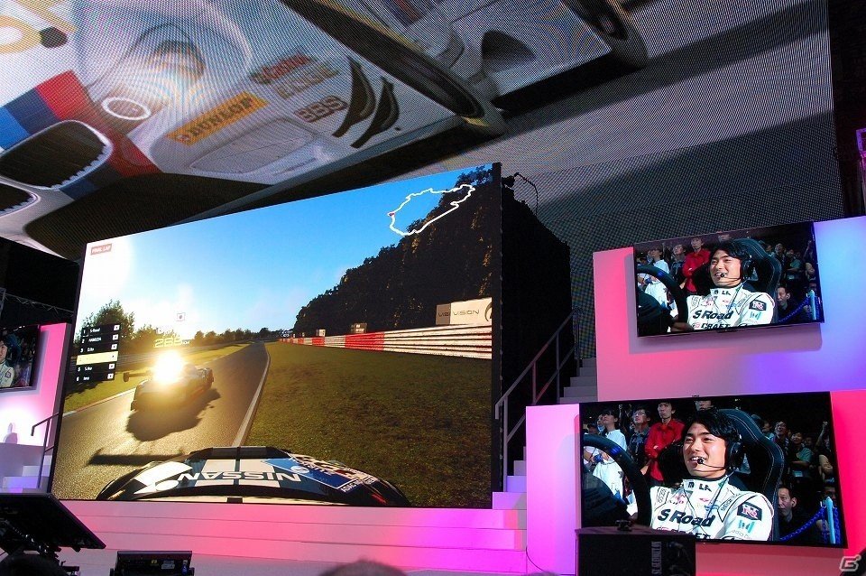 【TGS 2016】千代勝正選手ら現役プロドライバーが対決！「グランツーリスモSPORT」ステージをレポートの画像11