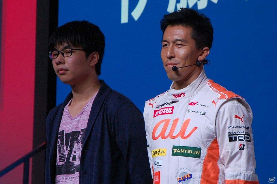 【TGS 2016】千代勝正選手ら現役プロドライバーが対決！「グランツーリスモSPORT」ステージをレポートの画像4