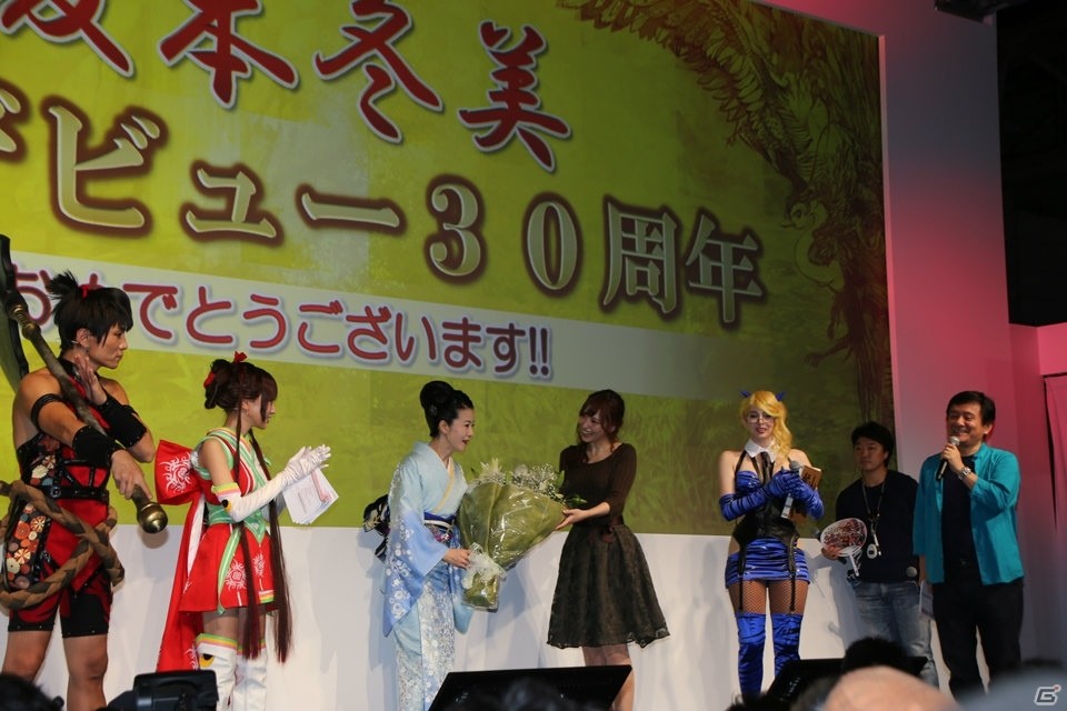 【TGS 2016】スペシャルゲストの坂本冬美さんによる発売日の発表も行われた「GOD WARS ～時をこえて～」のステージの模様をお届けの画像6