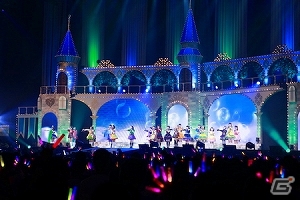竹達彩奈さん、久野美咲さんがサプライズで登場！「アイドルマスター シンデレラガールズ」4thライブSSA公演のDAY1“Brand new Castle”レポートの画像13