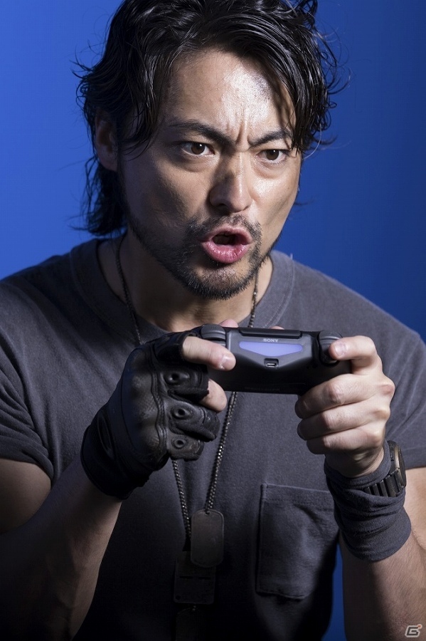 山田孝之さんが戦場で勝利のおたけびを上げる！PS4「コール オブ デューティ インフィニット・ウォーフェア」の新TVCM「山田孝之と5人の絆」篇が公開の画像19