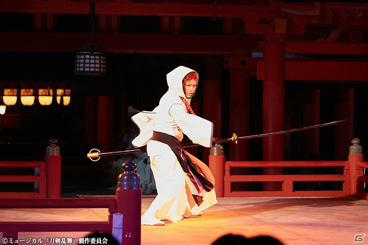 「ミュージカル『刀剣乱舞』in 嚴島神社」公演レポートが到着！写真集も発売決定の画像4