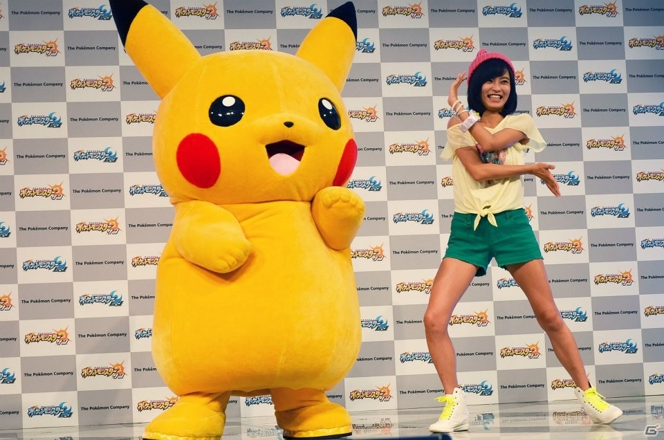 トレーナーになった小島瑠璃子さんが“Zワザ”を披露！「ポケットモンスター サン・ムーン」発売記念イベントをレポートの画像5