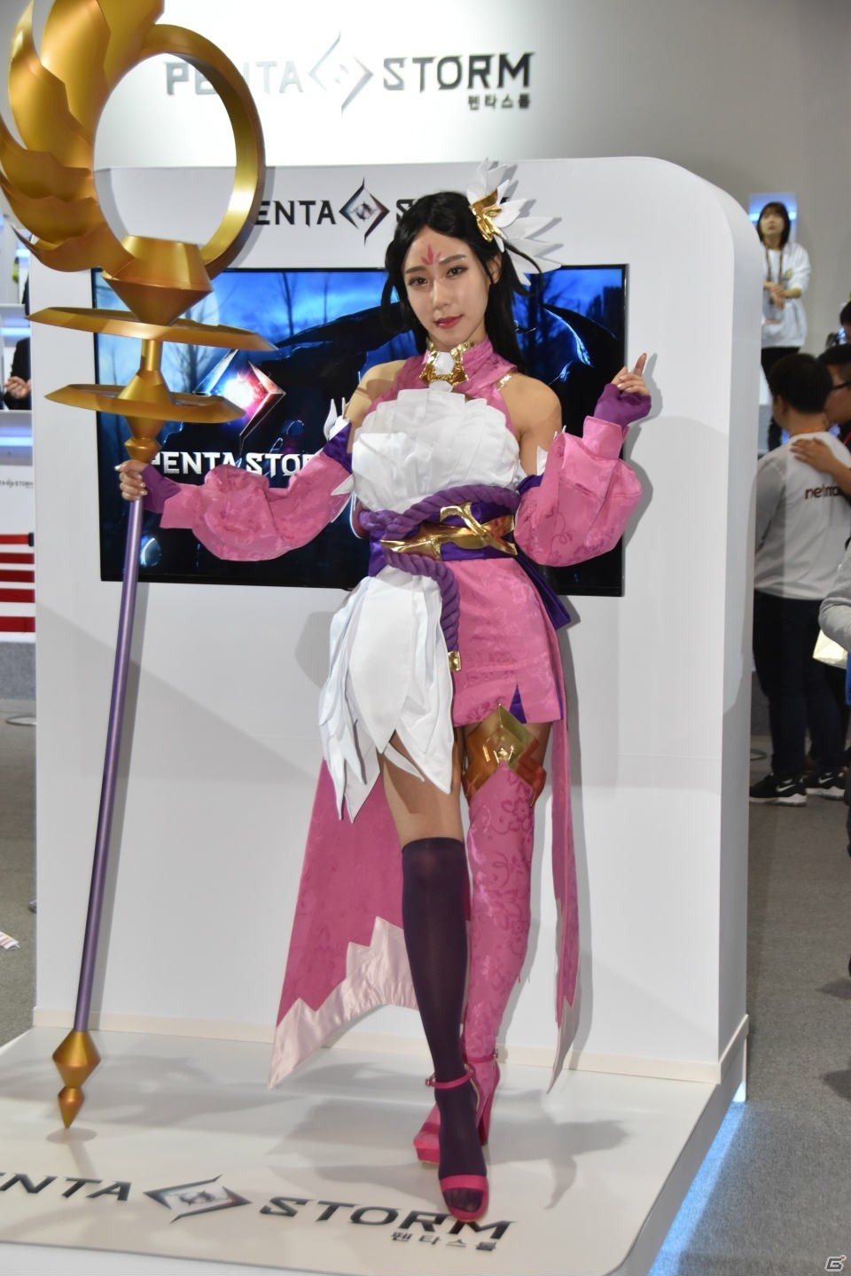 【G-STAR 2016】キャラクターの衣装でブースを彩った美女コンパニオンを写真で紹介：後編の画像4