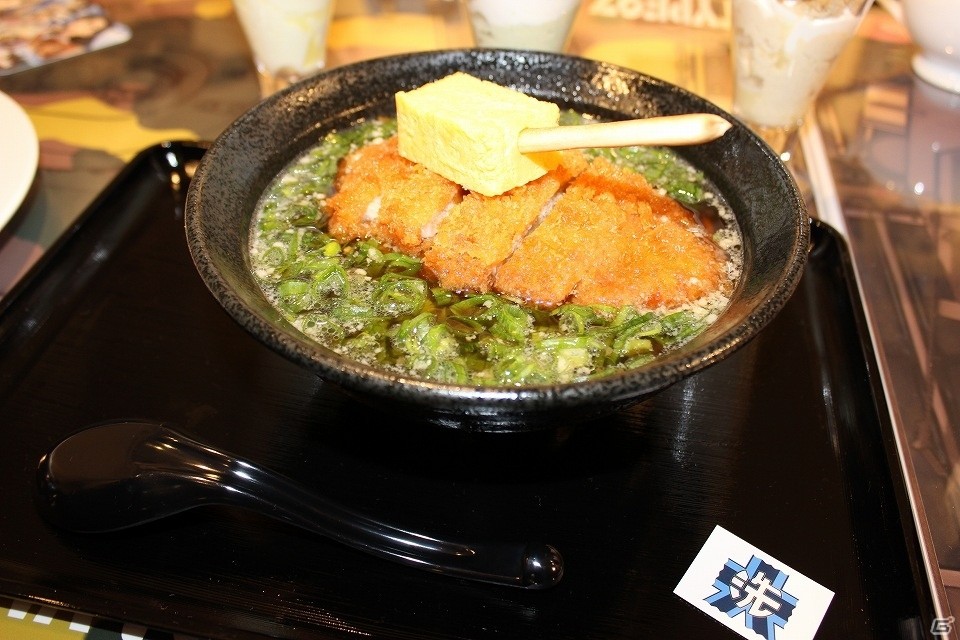 コラボメニュー＆店内装飾のクオリティに渕上舞さんも驚き―「セガコラボカフェ ガールズ＆パンツァー 劇場版」をレポートの画像2