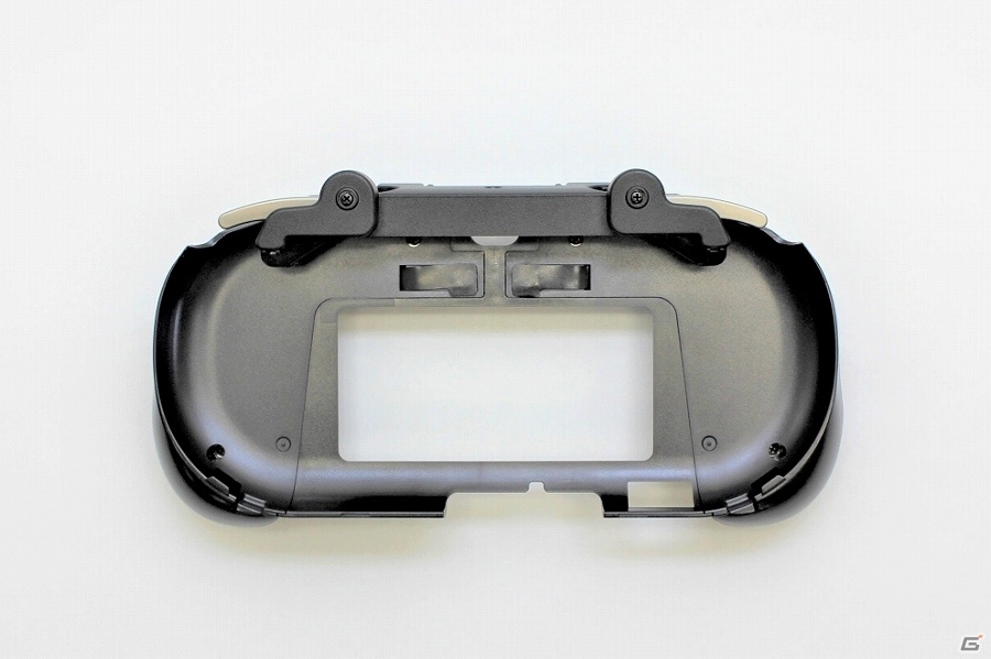 PS Vita専用「L2/R2ボタン搭載グリップカバー」の新型となる「前面背面タッチパッド対応型 L2/R2ボタン搭載グリップカバー」が12月24日に発売の画像5