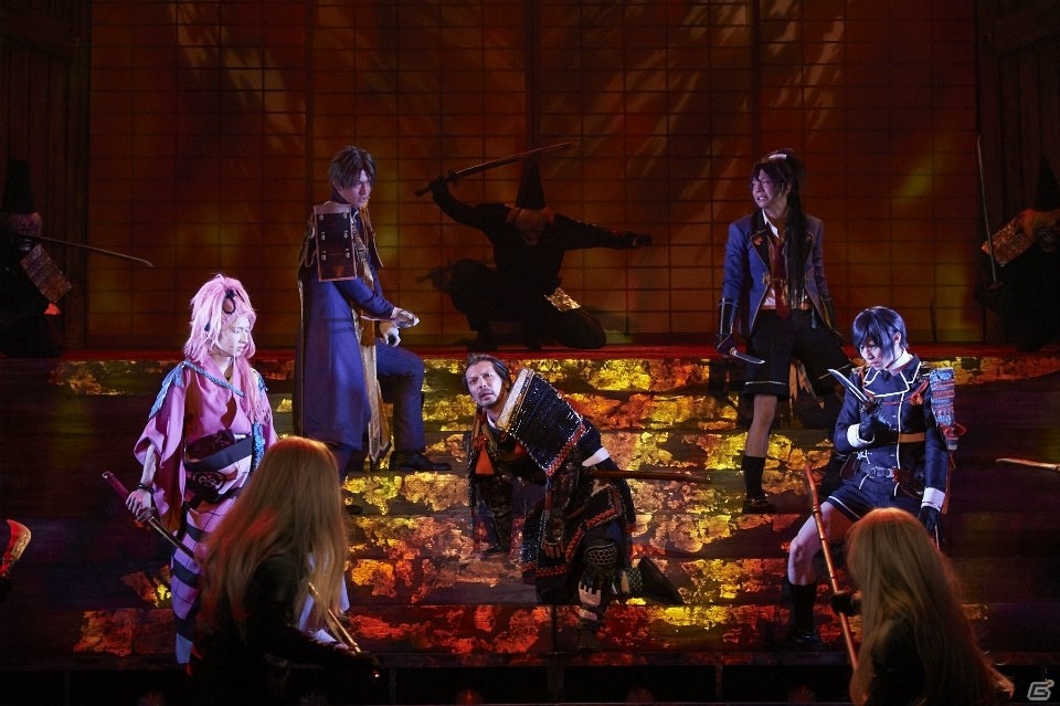 「舞台『刀剣乱舞』虚伝 燃ゆる本能寺」が開幕！舞台写真とキャストコメントが到着の画像7