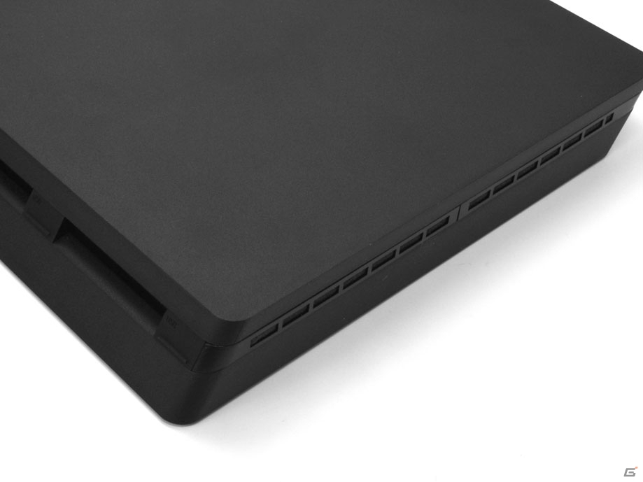 薄型PS4とコントローラーへのホコリの侵入を防ぐキャップ「ほこりとるとる入れま栓！4S」が本日発売の画像2