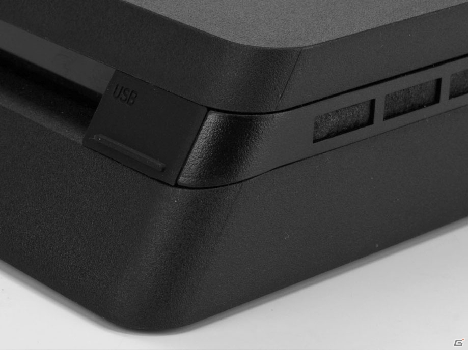 薄型PS4とコントローラーへのホコリの侵入を防ぐキャップ「ほこりとるとる入れま栓！4S」が本日発売の画像9