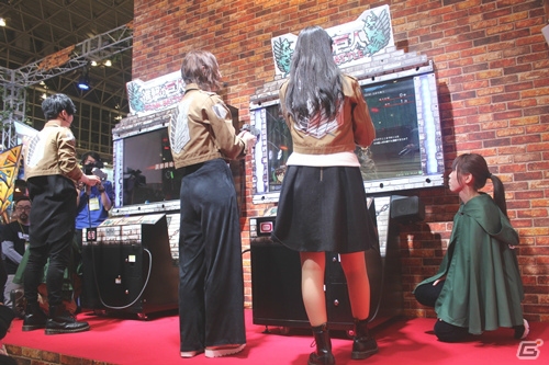 【JAEPO 2017】梶裕貴さん、石川由依さん、井上麻里奈さんによるデモプレイが披露された「進撃の巨人 TEAM BATTLE」スペシャルステージレポートの画像11