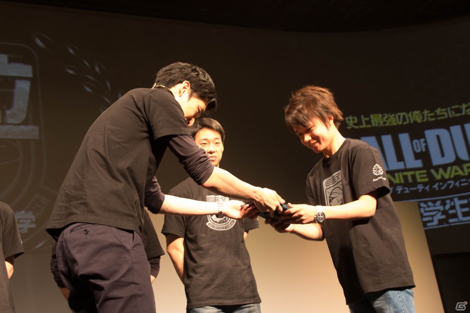 逆転の応酬に思わず山田孝之さんも鳥肌に？PS4「コール オブ デューティ インフィニット・ウォーフェア」全国大学生対抗戦 決勝大会をレポート！の画像10