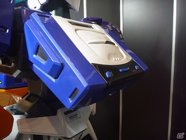 「電脳戦機バーチャロン」ヒューマンサイズの「MBV-04テムジン」記念モニュメントがAnimeJapan 2017に登場！受注生産も実施決定の画像18