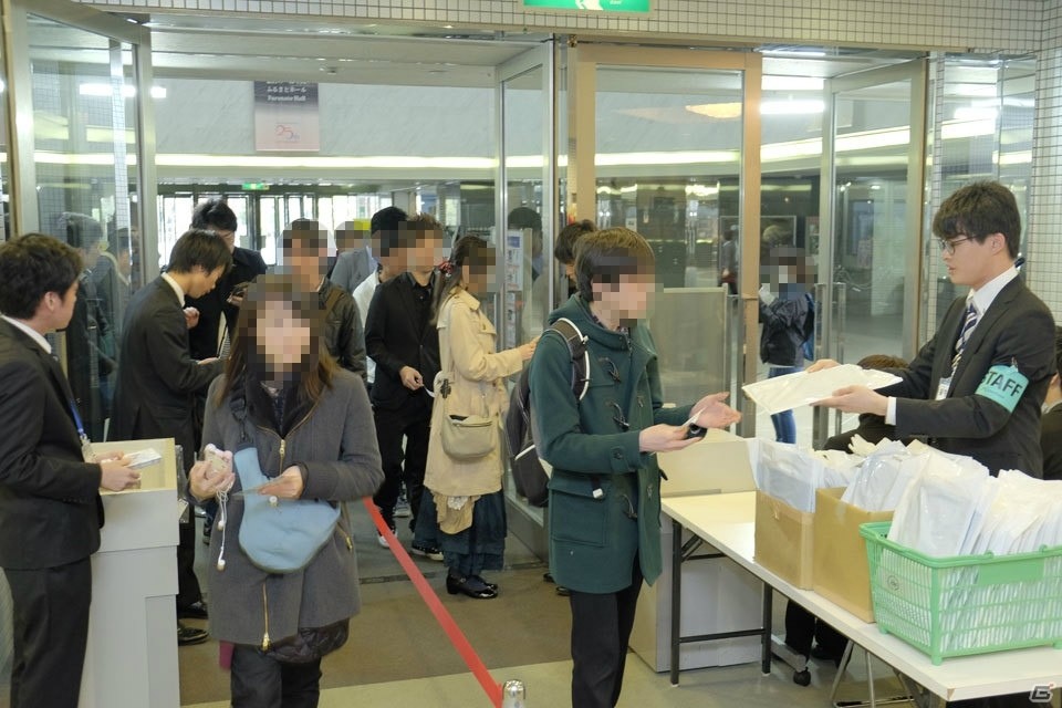 アコースティックアレンジによる幻想空間―新川宗平氏、佐藤天平氏の馴れ初めも語られた「魔女と百騎兵コンサート 魔女たちの幻奏夜会」の画像2