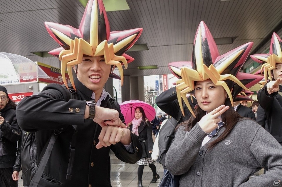 iOS/Android「遊戯王 デュエルリンクス」渋谷の街を闇遊戯がジャック！3,500万DL突破記念PRイベントが開催の画像1