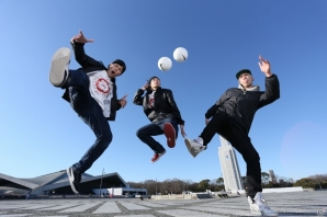 横浜F・マリノスvsジュビロ磐田戦に「BFBチャンピオンズ2.0」マンCコラボブースが出展！限定グッズの配布などを実施の画像4