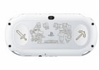 PS Vita本体と「Minecraft」がセットになった「PlayStation Vita Minecraft Special Edition Bundle」が7月27日に発売!16の特典が付属したプレミアムモデル
