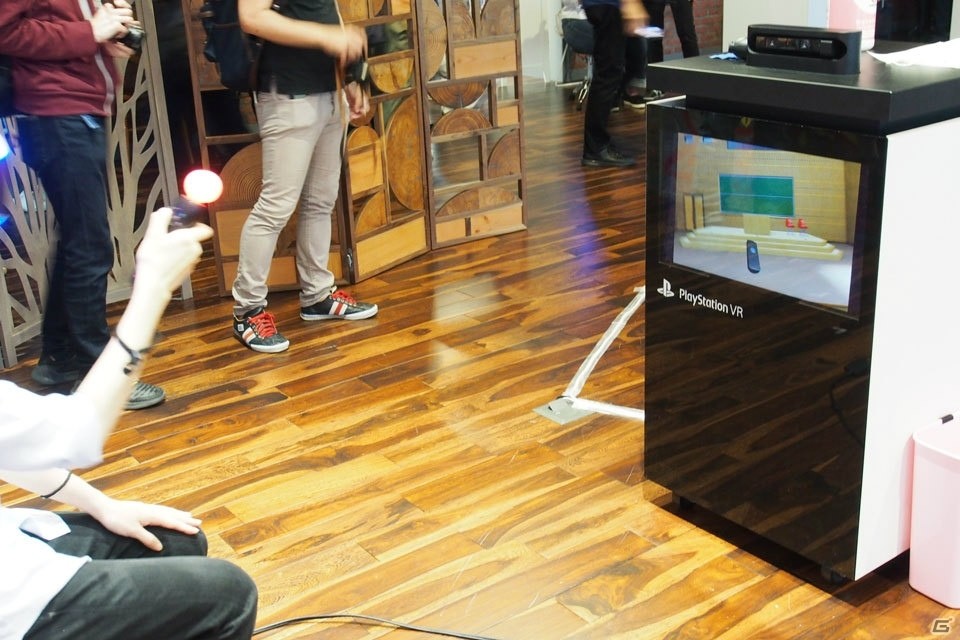 キスショットと一緒に映画の内容を振り返る―「傷物語VR」でVR表現とプロジェクションマッピングの融合を体験の画像6