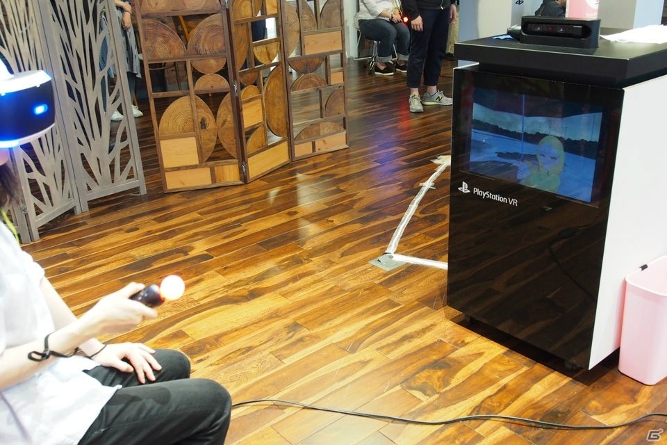 キスショットと一緒に映画の内容を振り返る―「傷物語VR」でVR表現とプロジェクションマッピングの融合を体験の画像8