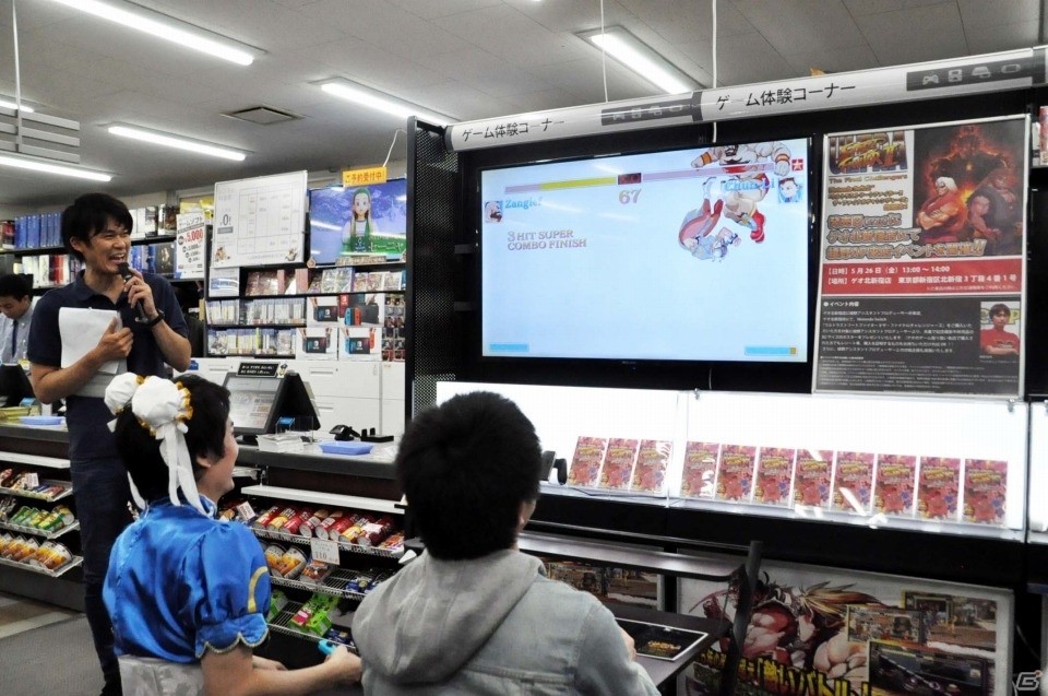 春麗コスの綾野APがユーザーと真剣勝負！Nintendo Switch「ウルトラストリートファイターII」発売日店頭イベントをレポートの画像5