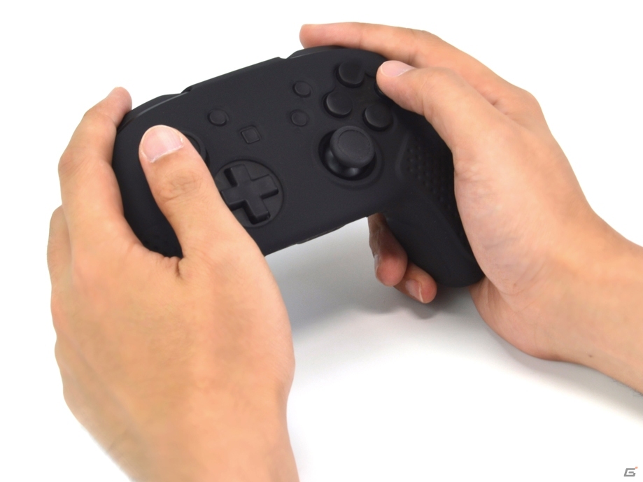 Nintendo Switch Proコントローラー用シリコンカバー＆操作性を向上させるPS4/Switch用マルチエクストラパッドが本日発売の画像7