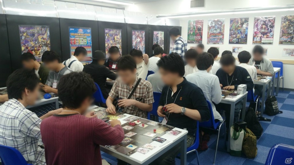 メインイラストレーターに日向悠二氏を起用したトレーディングカードゲーム「レギオンズ！」が発売中の画像12