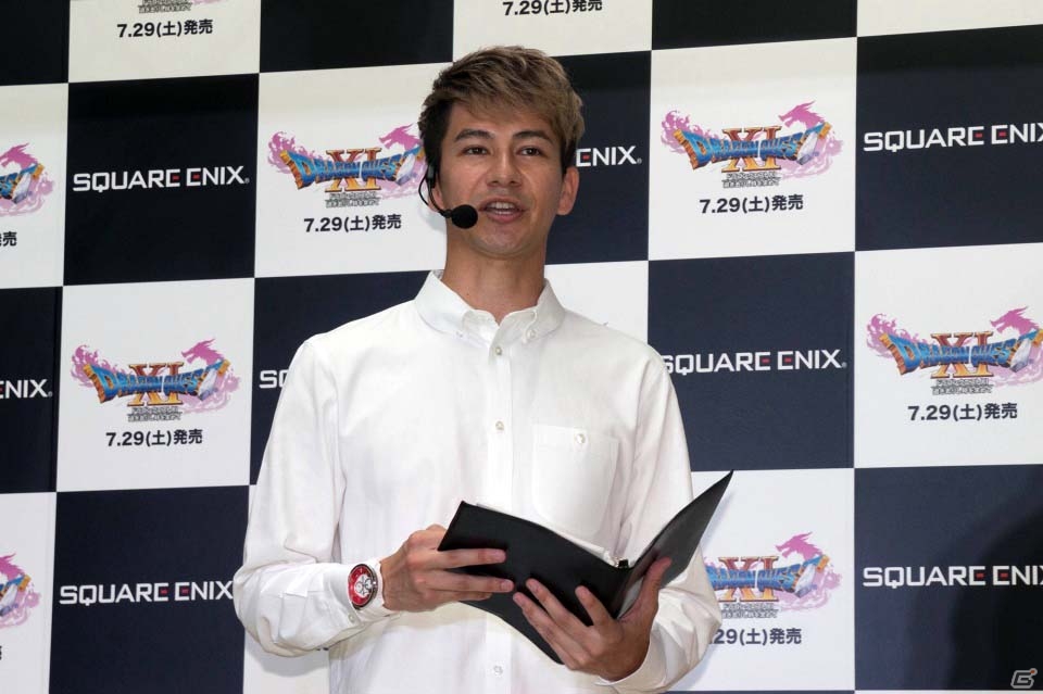 ゲームの話で撮影中は本田翼さんもハイテンションに！5組の著名人たちがそれぞれの個性で演じた「ドラゴンクエストXI　過ぎ去りし時を求めて」新CM発表会が開催の画像2