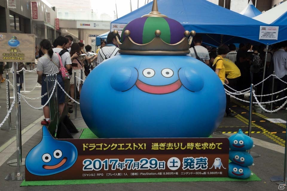 ゲームの話で撮影中は本田翼さんもハイテンションに！5組の著名人たちがそれぞれの個性で演じた「ドラゴンクエストXI　過ぎ去りし時を求めて」新CM発表会が開催の画像23