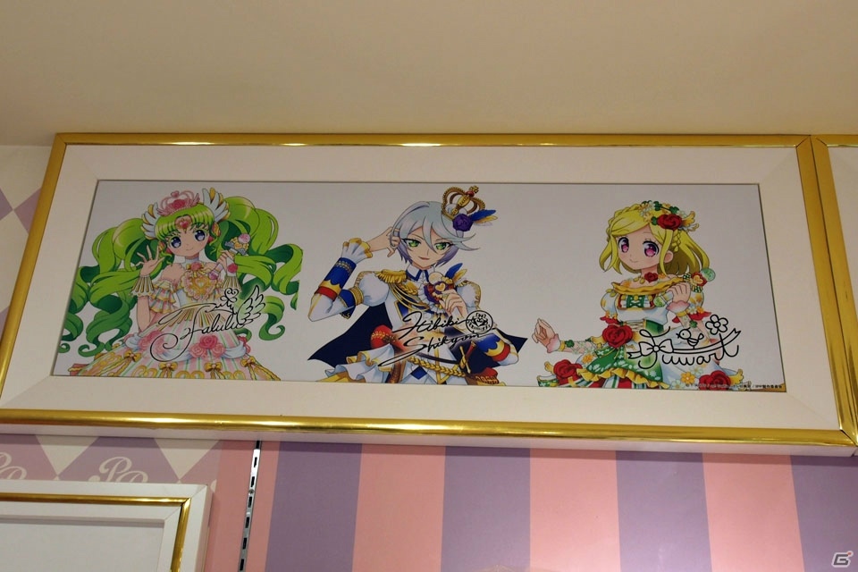 「アイドルタイムプリパラ」に加え「プリティーリズム」シリーズの商品も！「プリズムストーン プリパラショップ 東京駅店」内覧会レポートの画像9